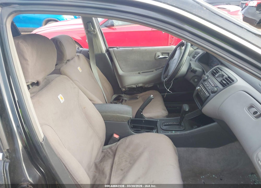 1999 HONDA ACCORD LX VIN: 1HGCG6652XA030993