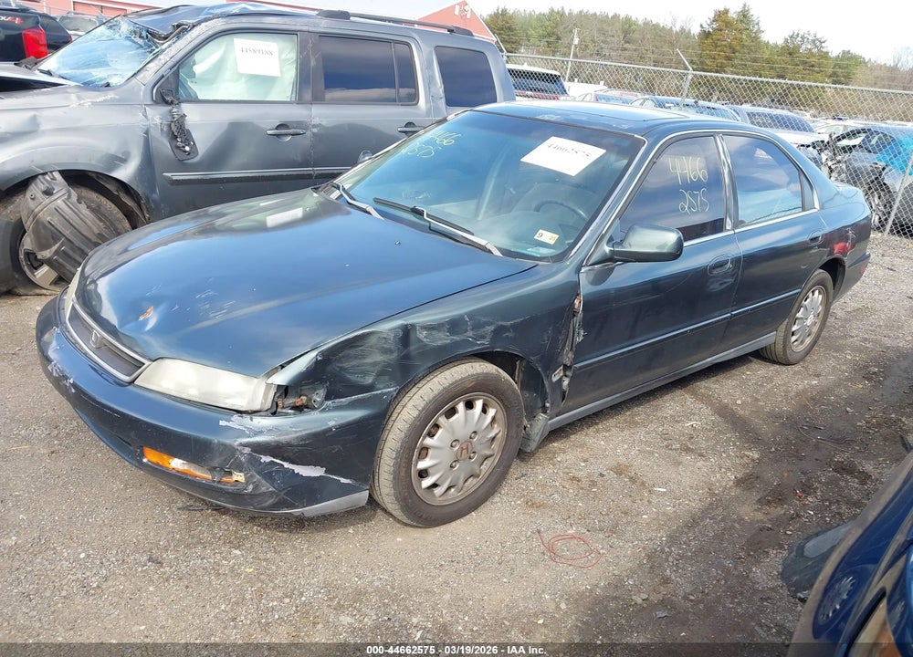 1996 HONDA ACCORD EX/EX-R VIN: 1HGCD5658TA089818