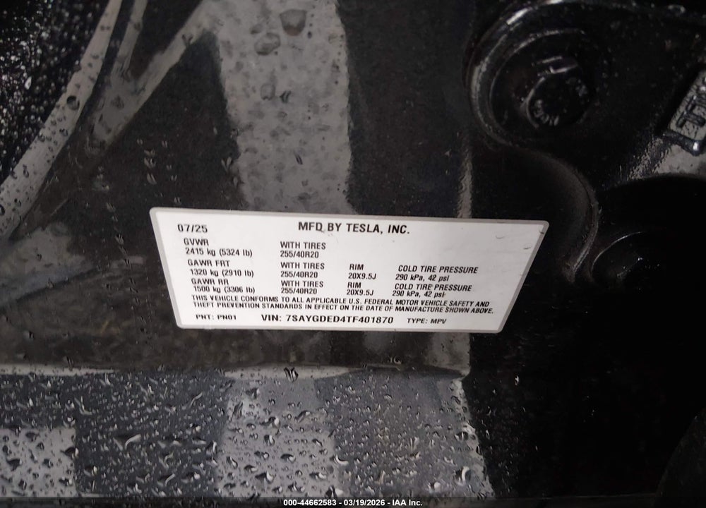 2026 TESLA MODEL Y PREMIUM REAR-WHEEL DRIVE/STANDARD REAR-WHEEL DRIVE VIN: 7SAYGDED4TF401870