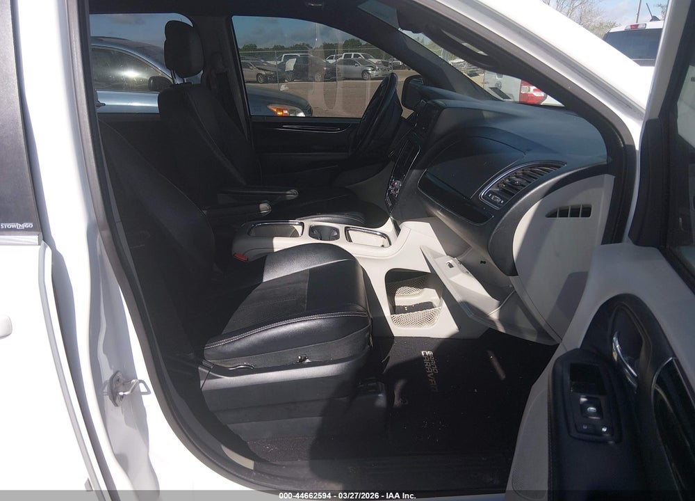 2014 DODGE GRAND CARAVAN SXT 30TH ANNIVERSARY VIN: 2C4RDGCG7ER190566