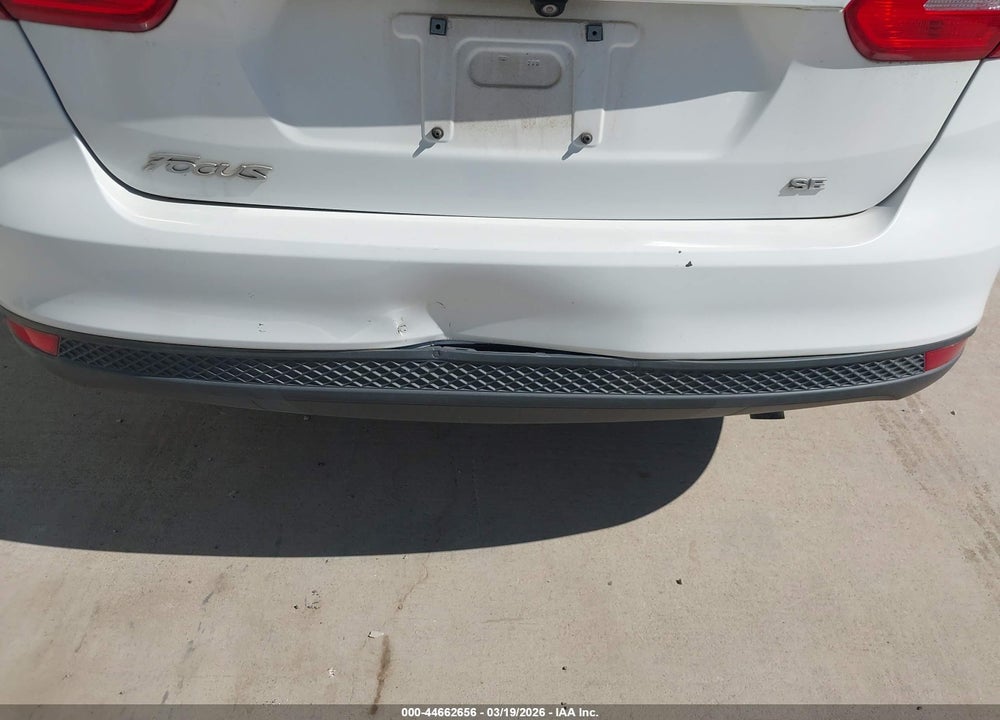 2018 FORD FOCUS SE VIN: 1FADP3F26JL328858