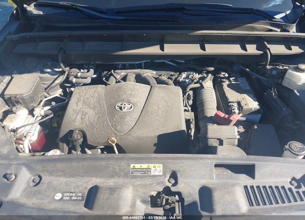 2022 TOYOTA HIGHLANDER XLE VIN: 5TDHZRAH2NS555702