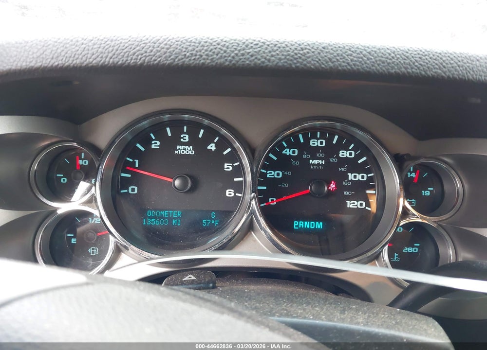 2011 CHEVROLET SILVERADO 1500 LT VIN: 1GCRCSE05BZ127201