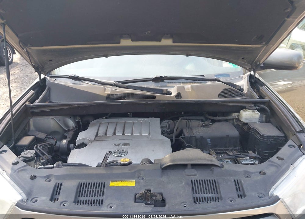 2011 TOYOTA HIGHLANDER BASE V6 VIN: 5TDZK3EH1BS046499