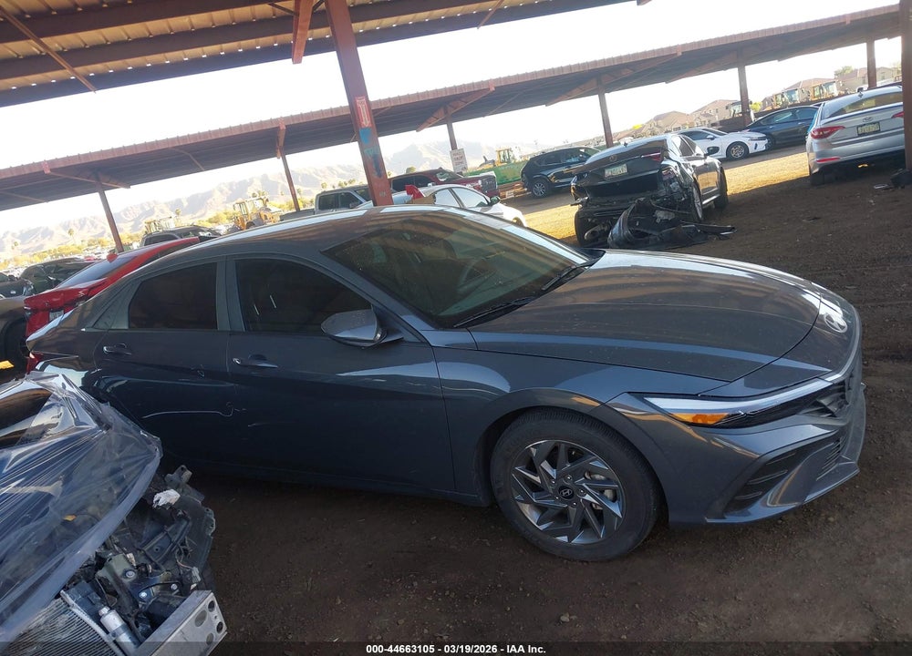 2024 HYUNDAI ELANTRA SEL VIN: KMHLM4DG8RU684099