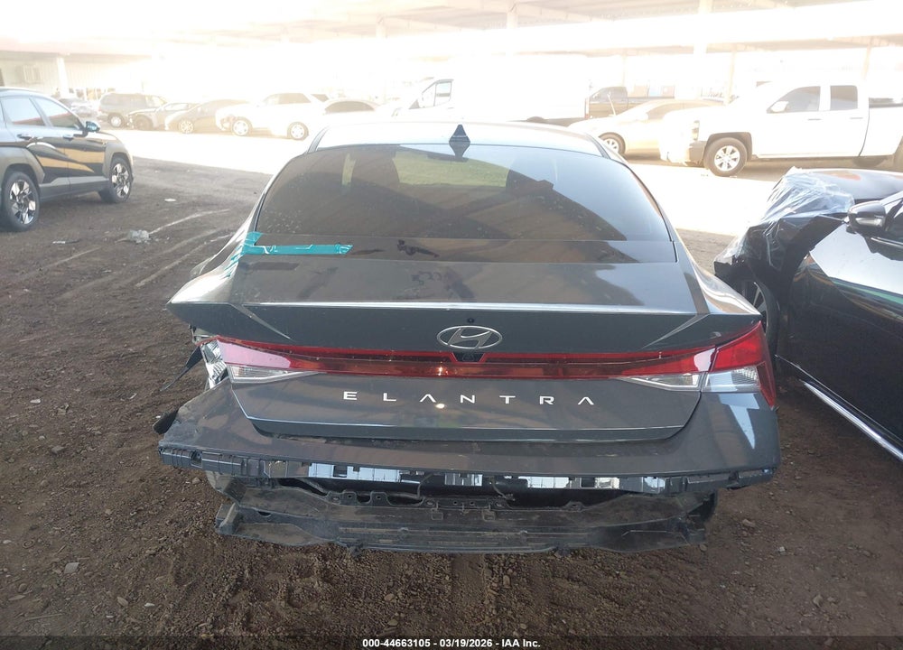2024 HYUNDAI ELANTRA SEL VIN: KMHLM4DG8RU684099
