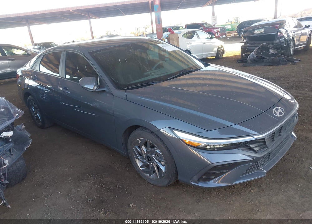 2024 HYUNDAI ELANTRA SEL VIN: KMHLM4DG8RU684099