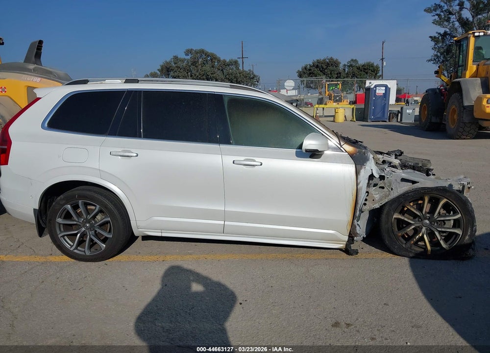 2016 VOLVO XC90 T6 MOMENTUM VIN: YV4A22PK9G1091725