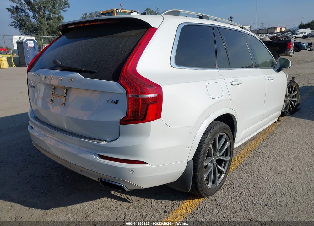 2016 VOLVO XC90 T6 MOMENTUM VIN: YV4A22PK9G1091725