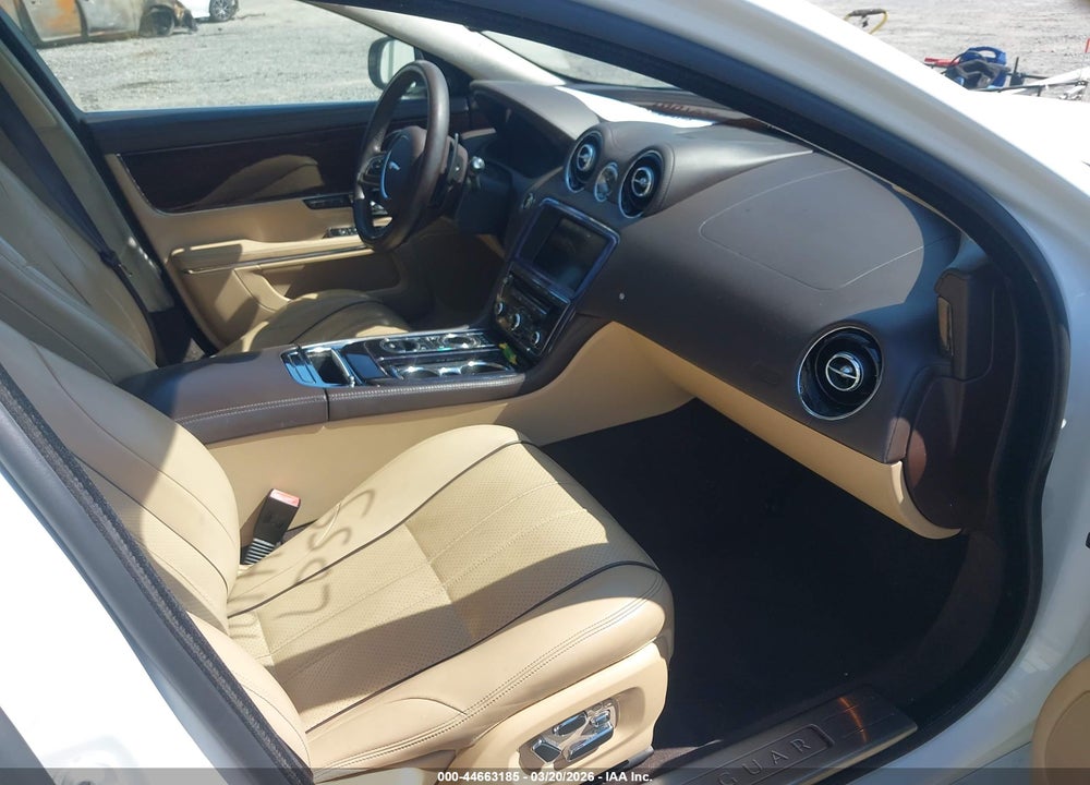 2013 JAGUAR XJ XJL PORTFOLIO VIN: SAJWA2GB3DLV52852