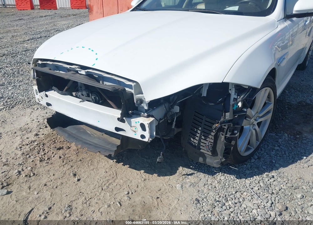 2013 JAGUAR XJ XJL PORTFOLIO VIN: SAJWA2GB3DLV52852