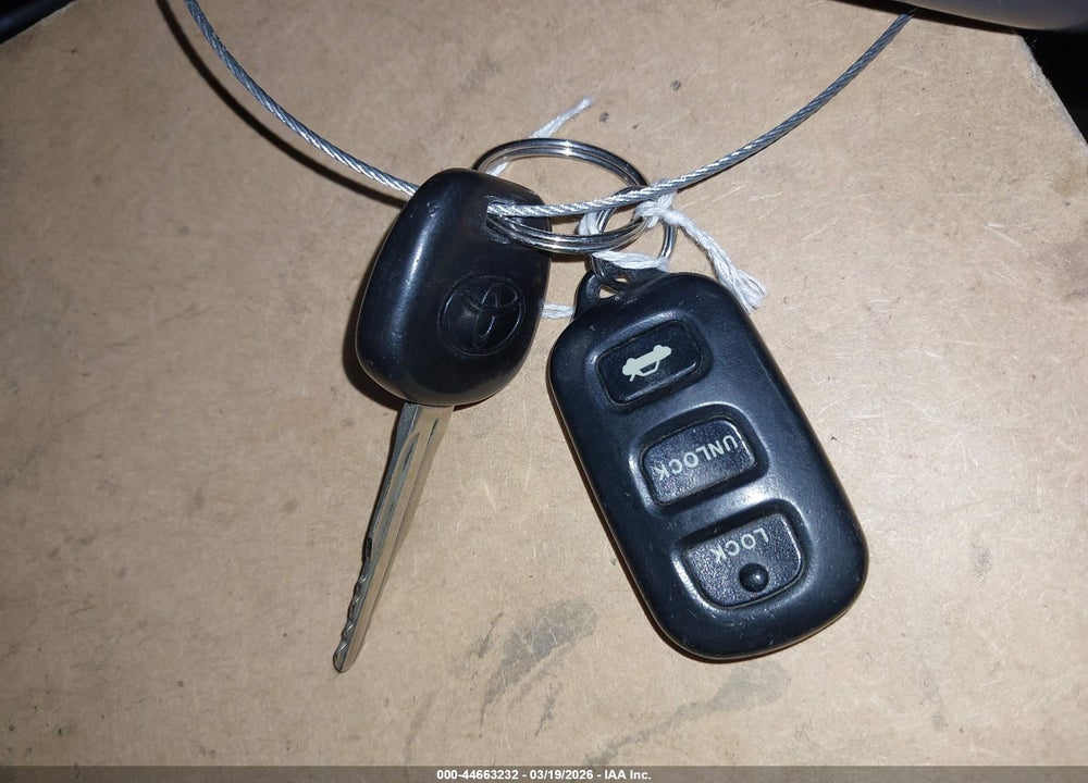 2003 TOYOTA CAMRY SE V6 VIN: 4T1BF32K63U563456