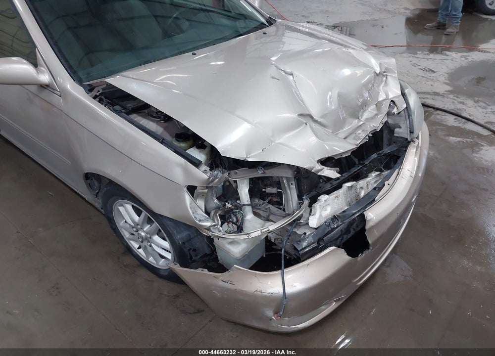 2003 TOYOTA CAMRY SE V6 VIN: 4T1BF32K63U563456