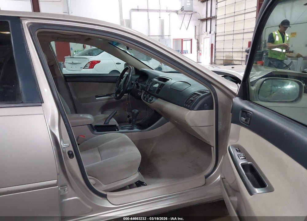 2003 TOYOTA CAMRY SE V6 VIN: 4T1BF32K63U563456