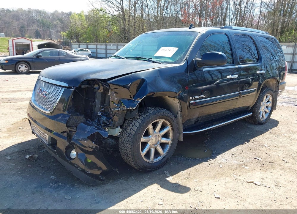 2007 GMC YUKON DENALI VIN: 1GKFK63887J335413