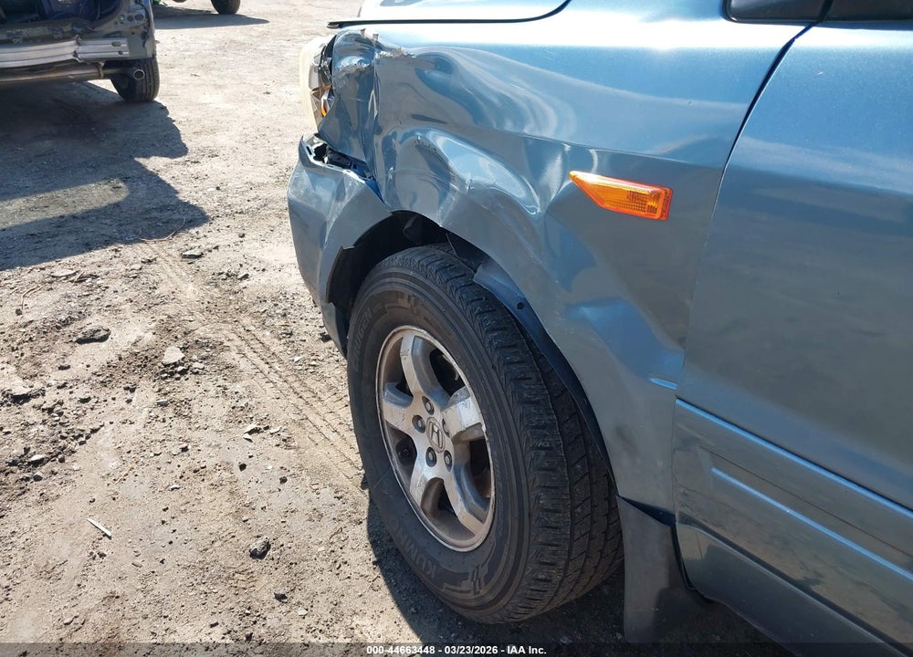 2007 HONDA PILOT EX VIN: 5FNYF18437B000357