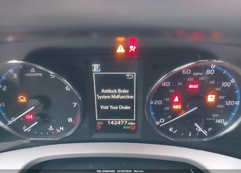 2016 TOYOTA RAV4 XLE VIN: 2T3RFREV1GW492378