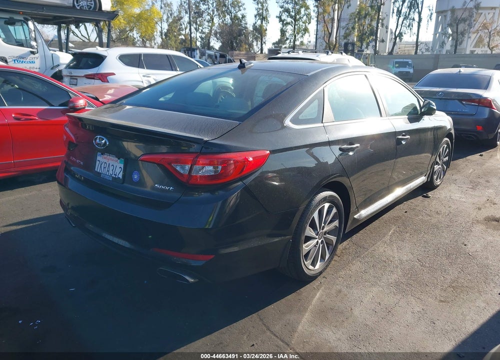 2015 HYUNDAI SONATA SPORT VIN: 5NPE34AF1FH180219