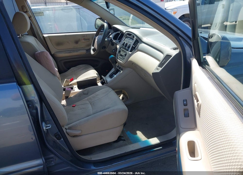 2005 TOYOTA HIGHLANDER V6 VIN: JTEDP21A850070090