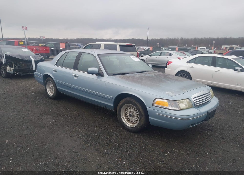 1999 FORD CROWN VICTORIA LX VIN: 2FAFP74W0XX150107