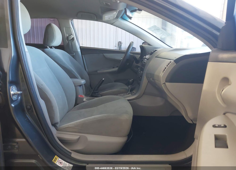 2011 TOYOTA COROLLA LE VIN: 2T1BU4EE0BC650125