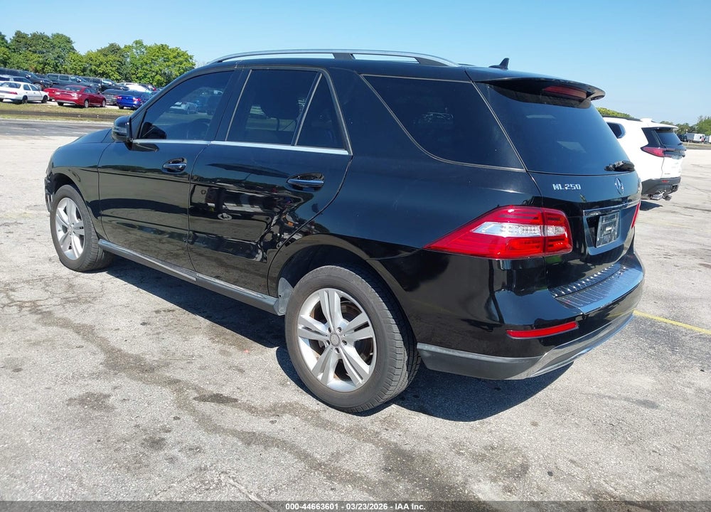 2015 MERCEDES-BENZ ML 250 BLUETEC 4MATIC VIN: 4JGDA0EB6FA472548