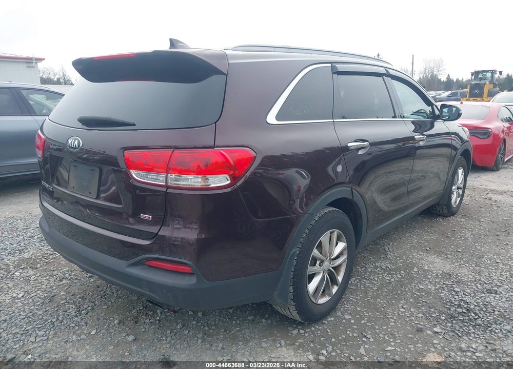 2016 KIA SORENTO 2.4L LX VIN: 5XYPG4A37GG029123