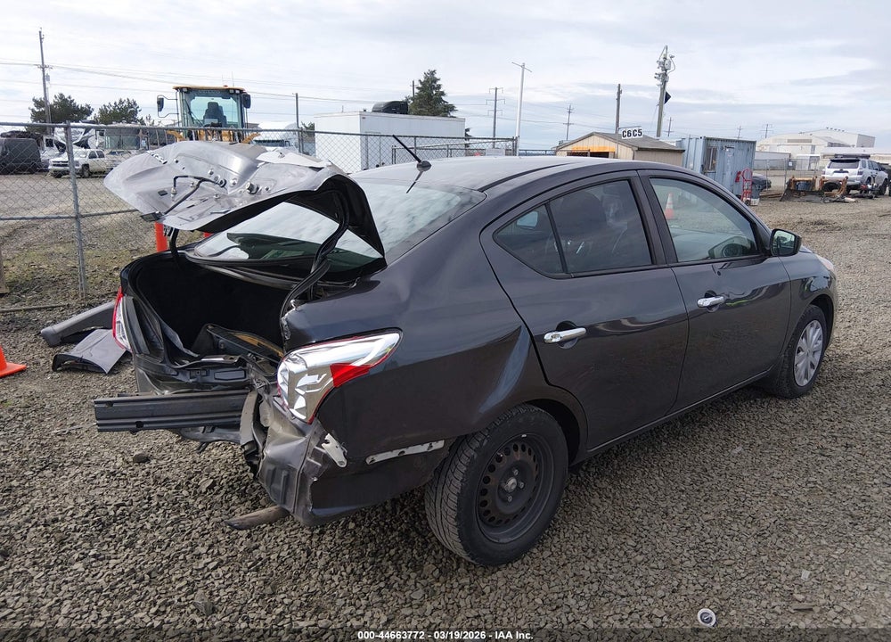 2015 NISSAN VERSA 1.6 SV VIN: 3N1CN7AP5FL882395