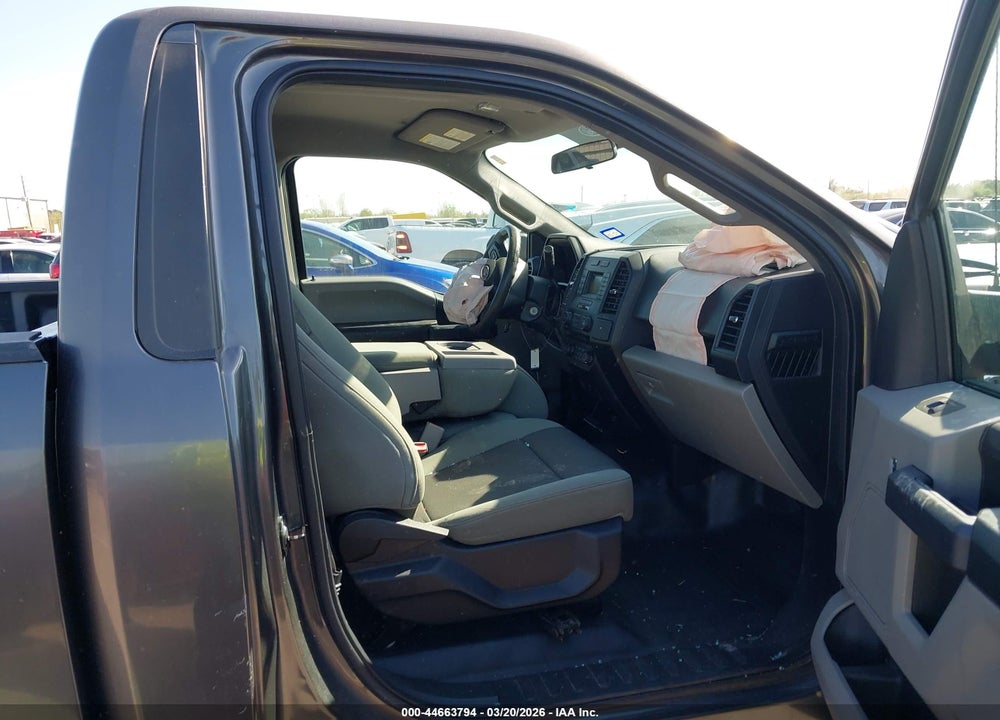 2016 FORD F-150 XL VIN: 1FTMF1C82GKD37954