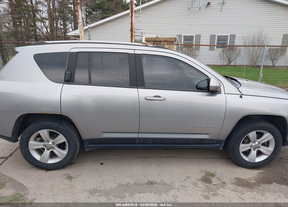 2016 JEEP COMPASS LATITUDE VIN: 1C4NJDEB4GD733269