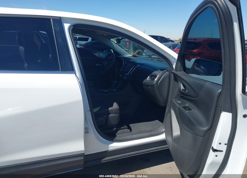 2018 CHEVROLET EQUINOX LT VIN: 3GNAXJEV7JS586840