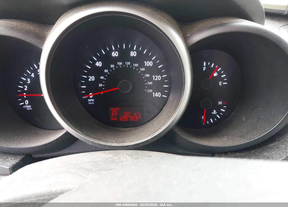 2012 KIA SOUL + VIN: KNDJT2A64C7416591