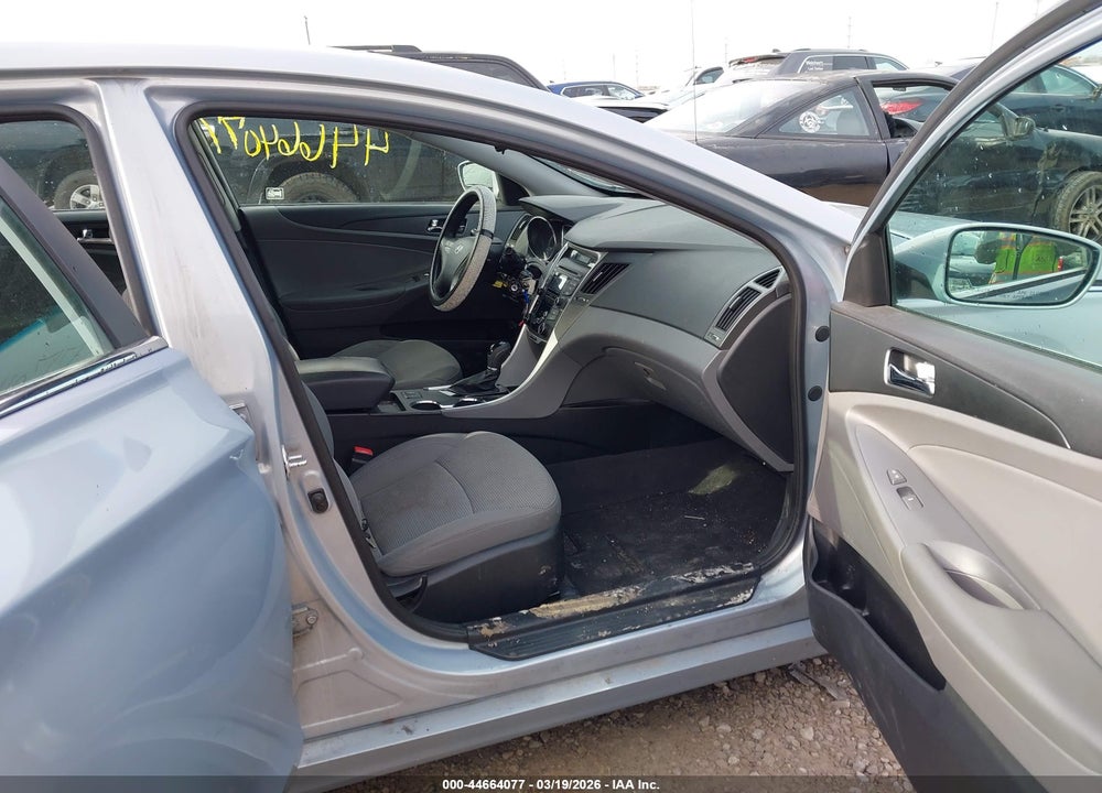 2013 HYUNDAI SONATA GLS VIN: 5NPEB4AC0DH793860