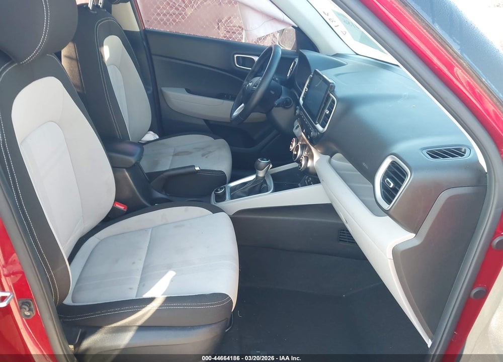 2024 HYUNDAI VENUE SEL VIN: KMHRC8A32RU310934