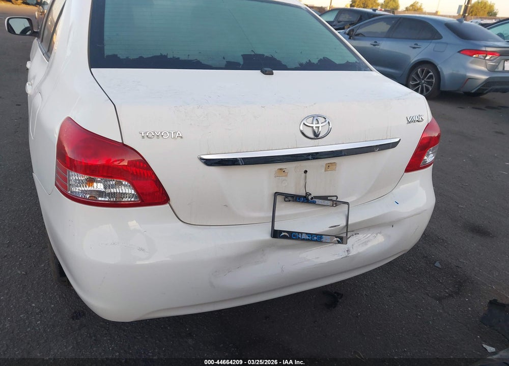 2007 TOYOTA YARIS VIN: JTDBT923071174683