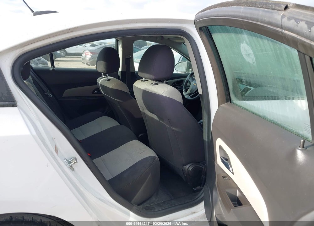 2015 CHEVROLET CRUZE LS AUTO VIN: 1G1PA5SH4F7211741