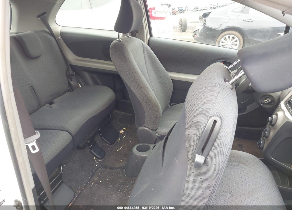 2010 TOYOTA YARIS VIN: JTDJT4K36A5304366