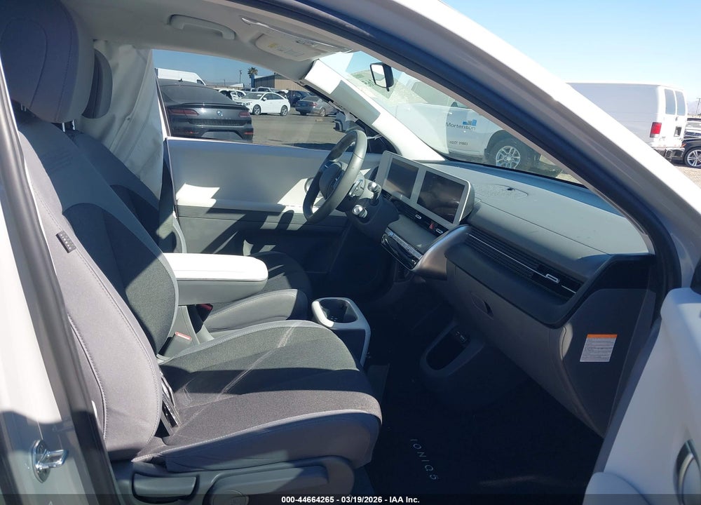 2022 HYUNDAI IONIQ 5 SE VIN: KM8KM4AE1NU065191