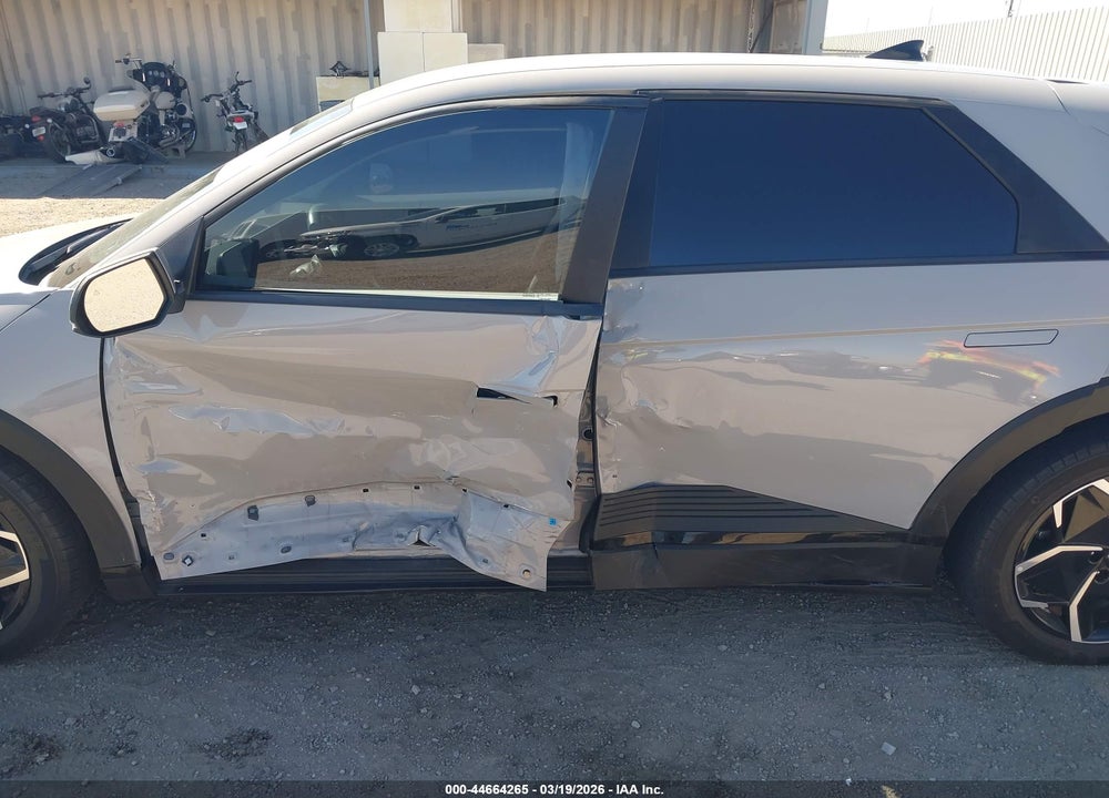 2022 HYUNDAI IONIQ 5 SE VIN: KM8KM4AE1NU065191