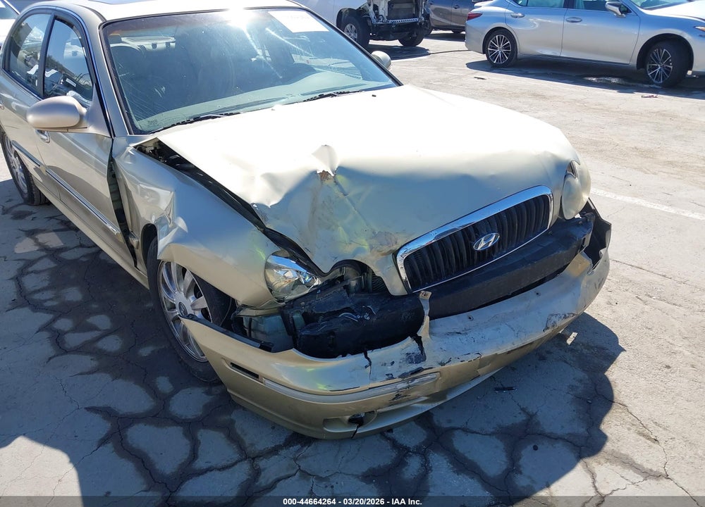 2004 HYUNDAI SONATA GLS/LX VIN: KMHWF35H44A028680