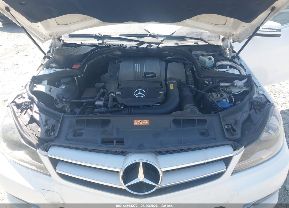 2013 MERCEDES-BENZ C 250 VIN: WDDGJ4HB8DG051287