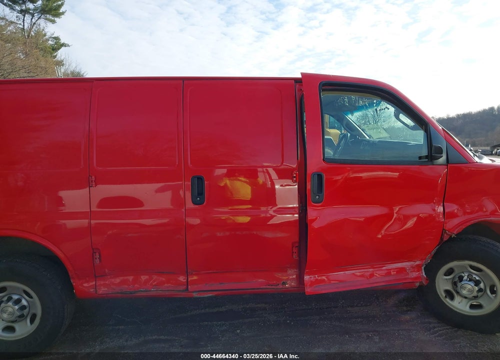 2017 CHEVROLET EXPRESS 2500 VIN: 1GCWGAFG0H1296207