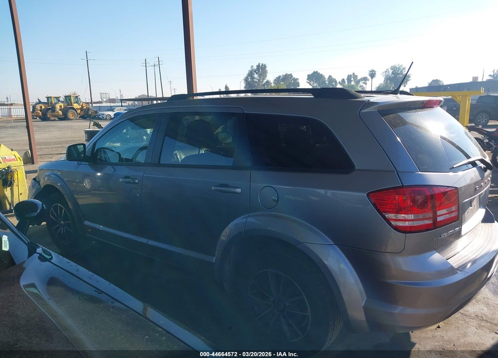 2018 DODGE JOURNEY SE VIN: 3C4PDCAB9JT152254