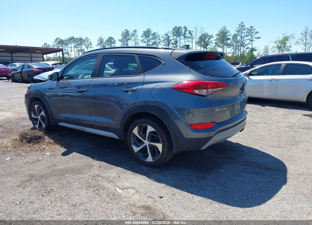 2018 HYUNDAI TUCSON VALUE VIN: KM8J33A20JU670473