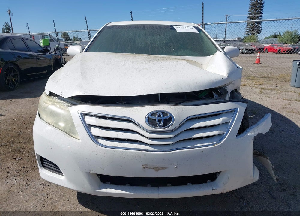 2011 TOYOTA CAMRY LE VIN: 4T4BF3EK0BR102057