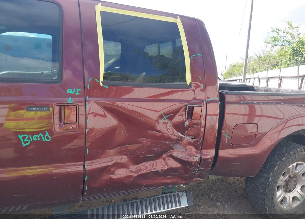 2015 FORD F-250 LARIAT VIN: 1FT7W2B65FEC51425