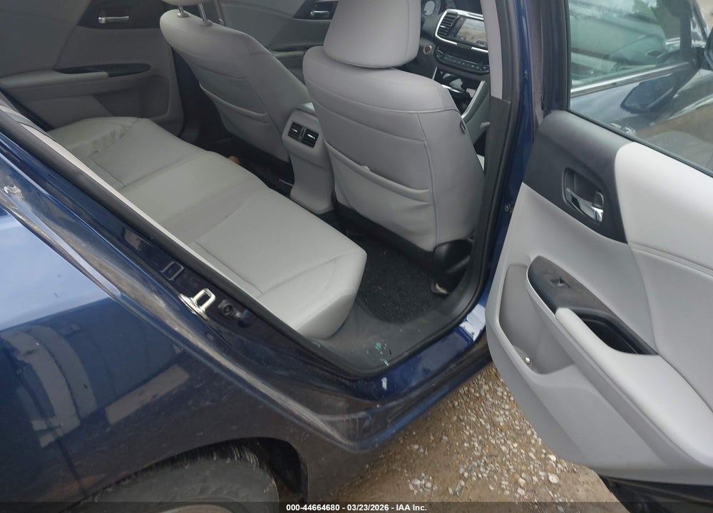 2017 HONDA ACCORD EX-L VIN: 1HGCR2F98HA080840