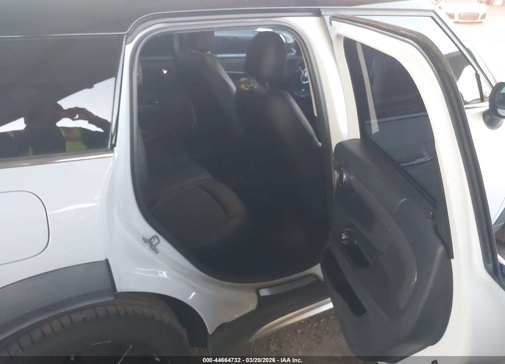 2017 MINI COUNTRYMAN COOPER S VIN: WMZYT3C33H3D97833
