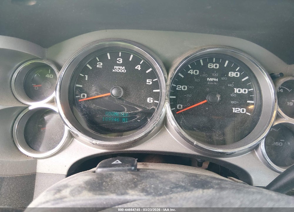 2011 CHEVROLET SILVERADO 1500 LT VIN: 1GCRKSE3XBZ311529