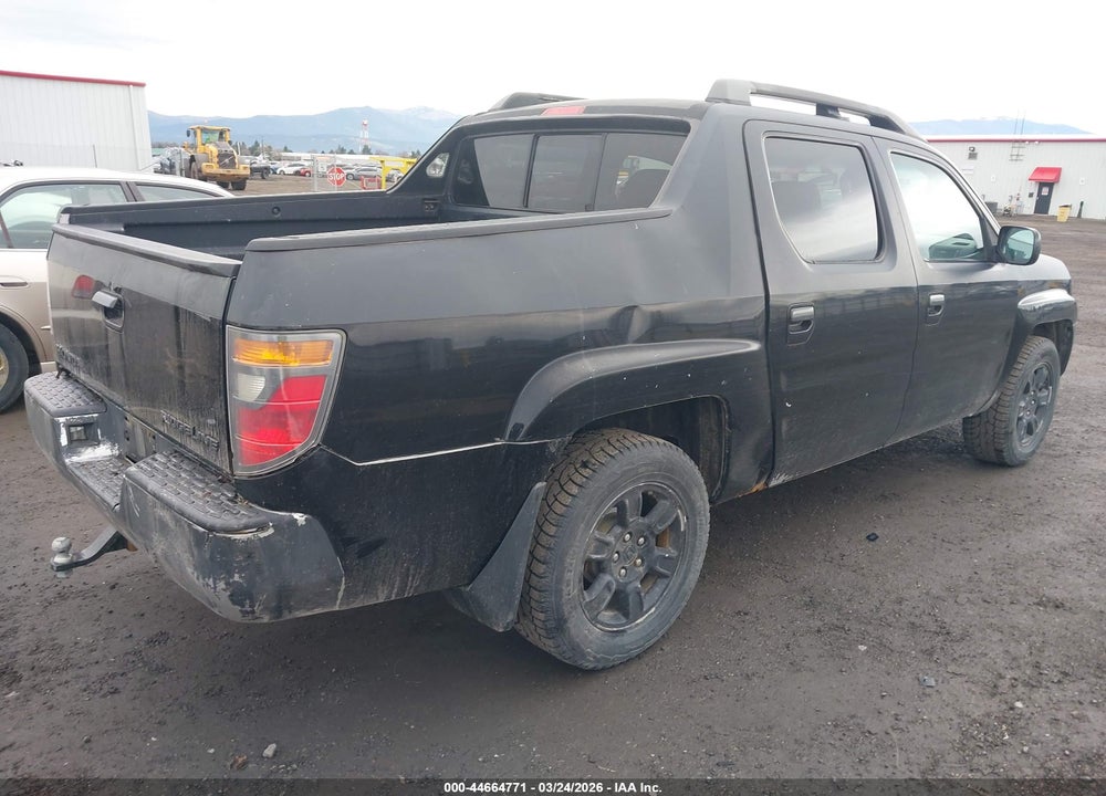 2006 HONDA RIDGELINE RTL VIN: 2HJYK16586H518380